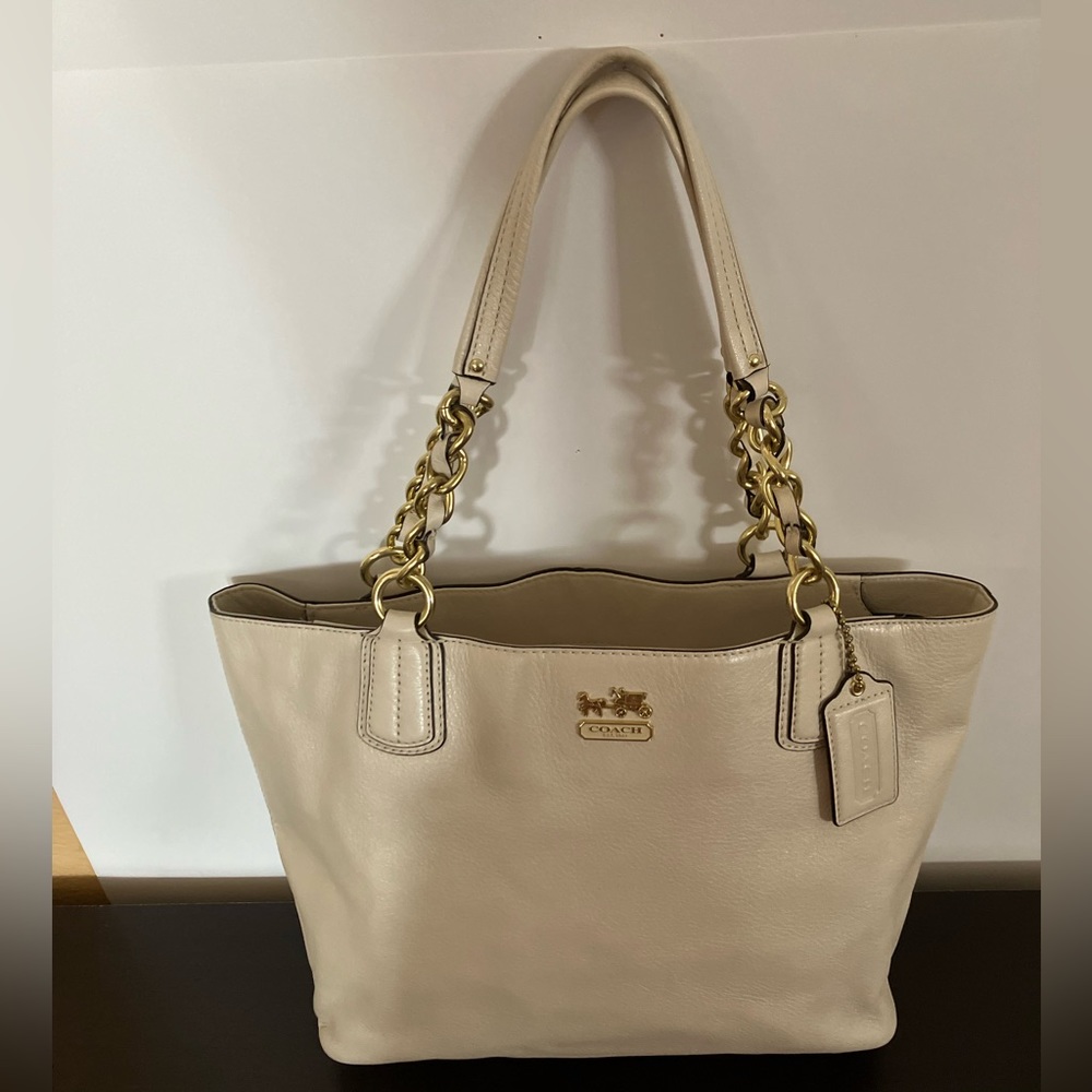 Coach Tote Bag Cream Color Gold Chain